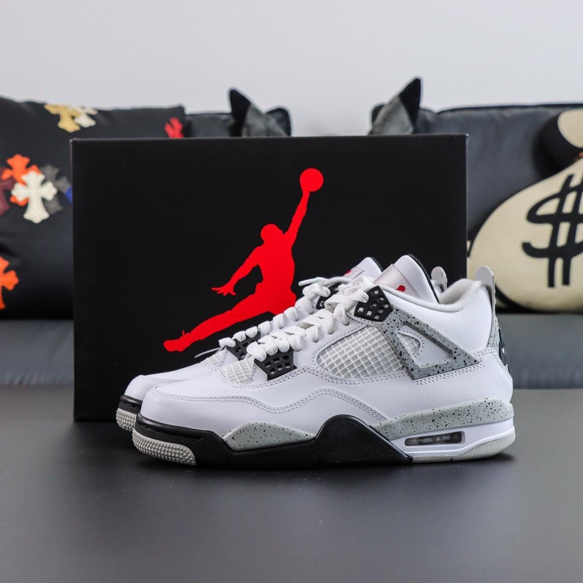 J4 « White Cement »