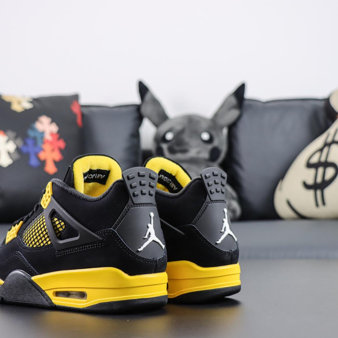J4 Rétro "Yellow Thunder"